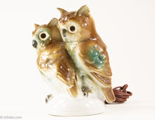 Load image into Gallery viewer, VINTAGE PORCELAIN TWO WISE OWL BIRDS /SCENTED OIL DIFFUSER/PERFUME LAMP/NIGHT LIGHT