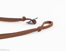 Load image into Gallery viewer, VINTAGE ARTISAN DESIGNED HAND-PAINTED GEOMETRIC SHELL PENDANT NECKLACE