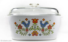 Load image into Gallery viewer, VINTAGE CORNINGWARE/PYREX "COUNTRY FESTIVAL" 5 QUART CASSEROLE DISH WITH COVER | 1975