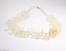 Load image into Gallery viewer, VINTAGE YELLOW/WHITE PLASTIC CIRCLES NECKLACE - 1980s