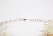Load image into Gallery viewer, VINTAGE YELLOW/WHITE PLASTIC CIRCLES NECKLACE - 1980s