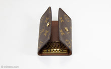 Load image into Gallery viewer, VINTAGE AUTHENTIC LOUIS VUITTON 6-KEY KEY CASE
