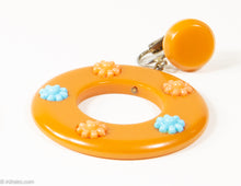 Load image into Gallery viewer, VINTAGE MOD BUTTERSCOTCH BAKELITE EMBELLISHED/ APPLIED POP FLOWERS CLIP-ON DANGLE EARRINGS - 1960s-1970s