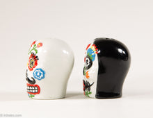 Load image into Gallery viewer, CERAMIC DAY OF THE DEAD/ DIA DE LOS MUERTOS SKULL COUPLE SALT AND PEPPER SHAKERS
