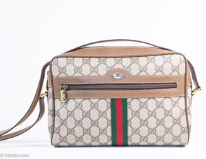 Gucci Pre-Owned logo-plaque Crossbody Bag - Farfetch
