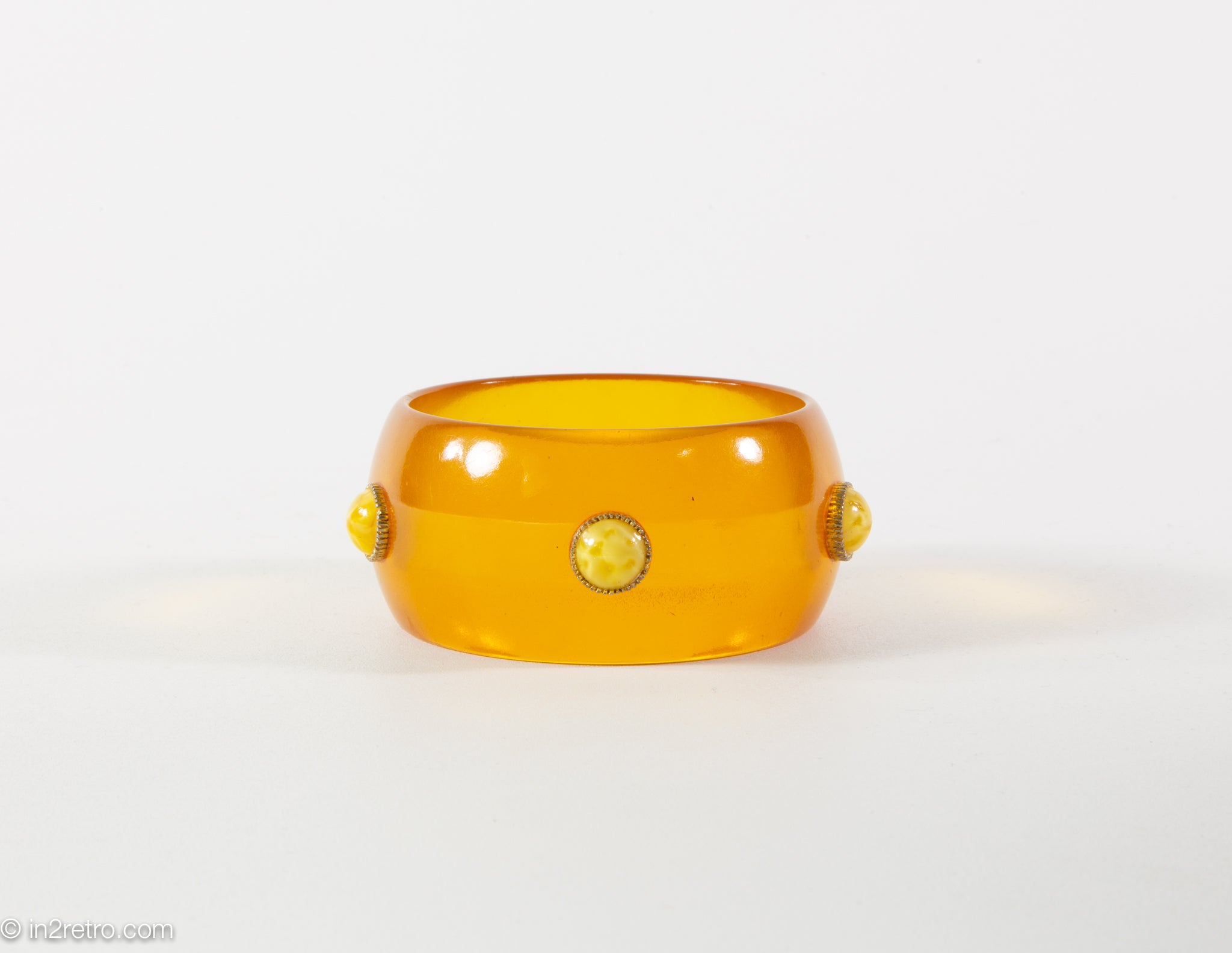 Apple green bakelite bangle with silver inlay, 1930s bakelite bracelet -  Divine Style French Antiques