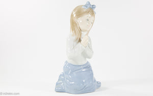 NAO BY LLADRO "GUIDE ME" KNEELING PRAYING GIRL STATUE FIGURINE RETIRED