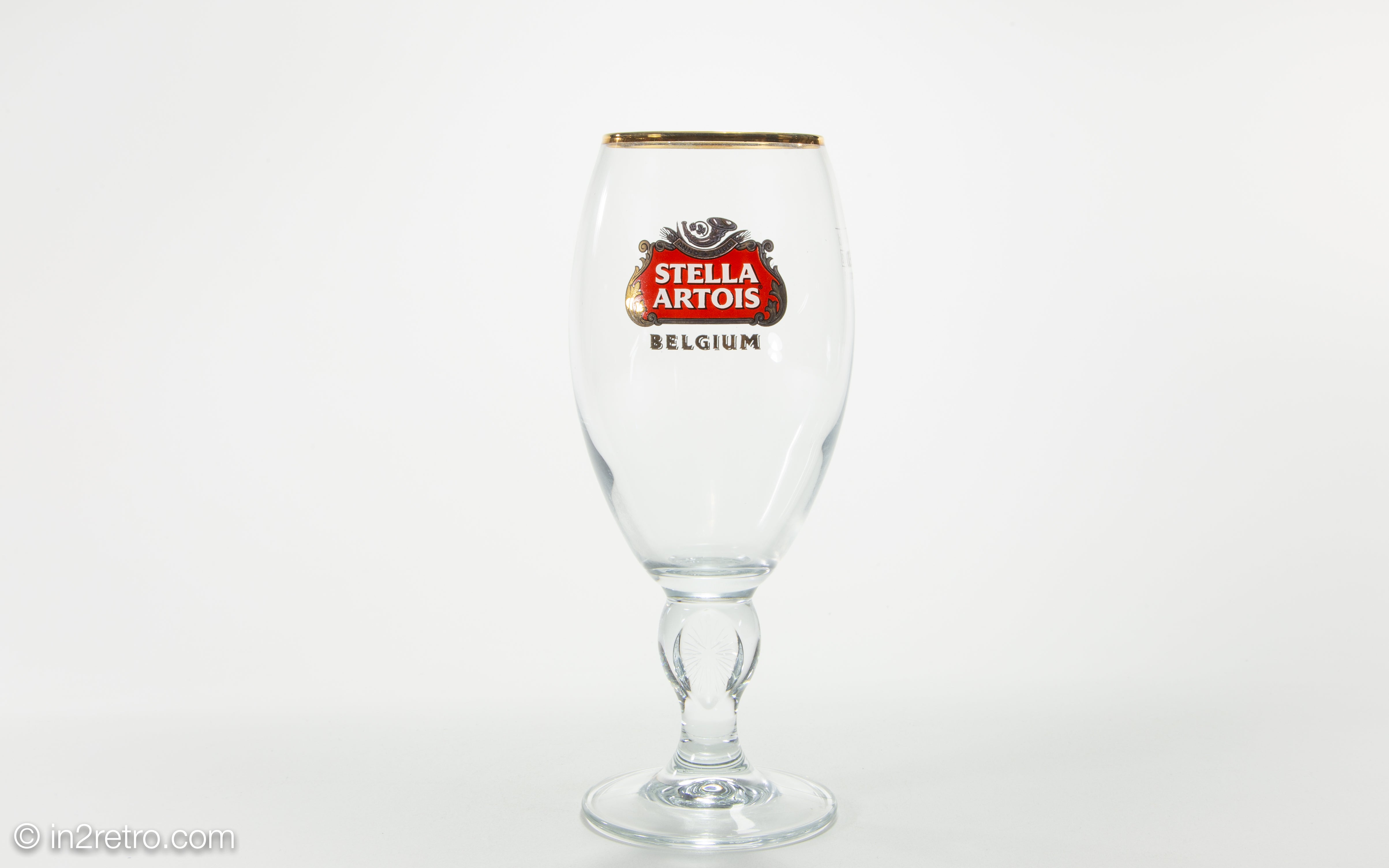 https://in2retro.com/cdn/shop/products/stella_artois01_4813x.jpg?v=1622320189